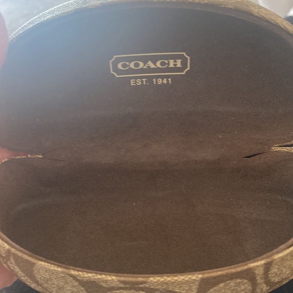 Coach Hard shell sunglass case - Picture 2 of 2